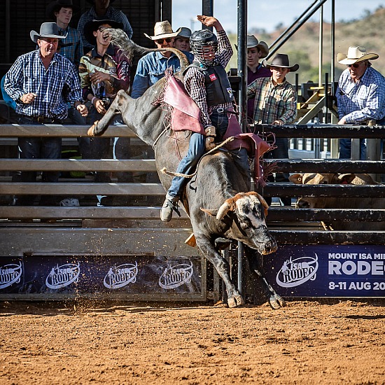 2ND DIVI BULL RIDE