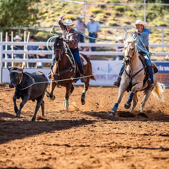 TEAM ROPING