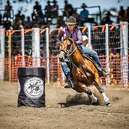 BARREL RACE