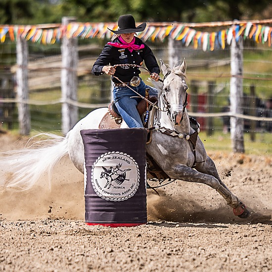 BARREL RACE