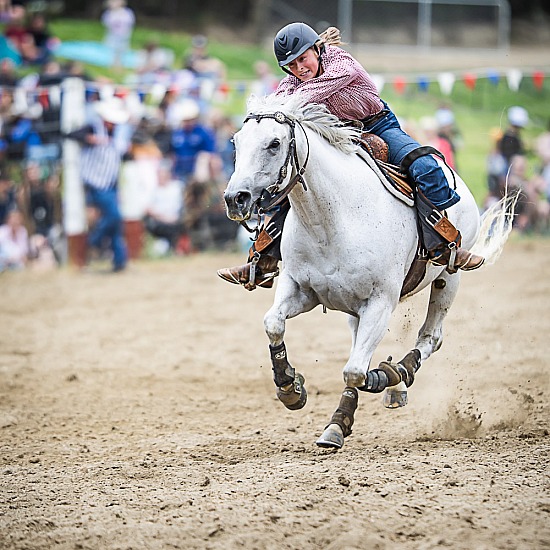 BARREL RACE